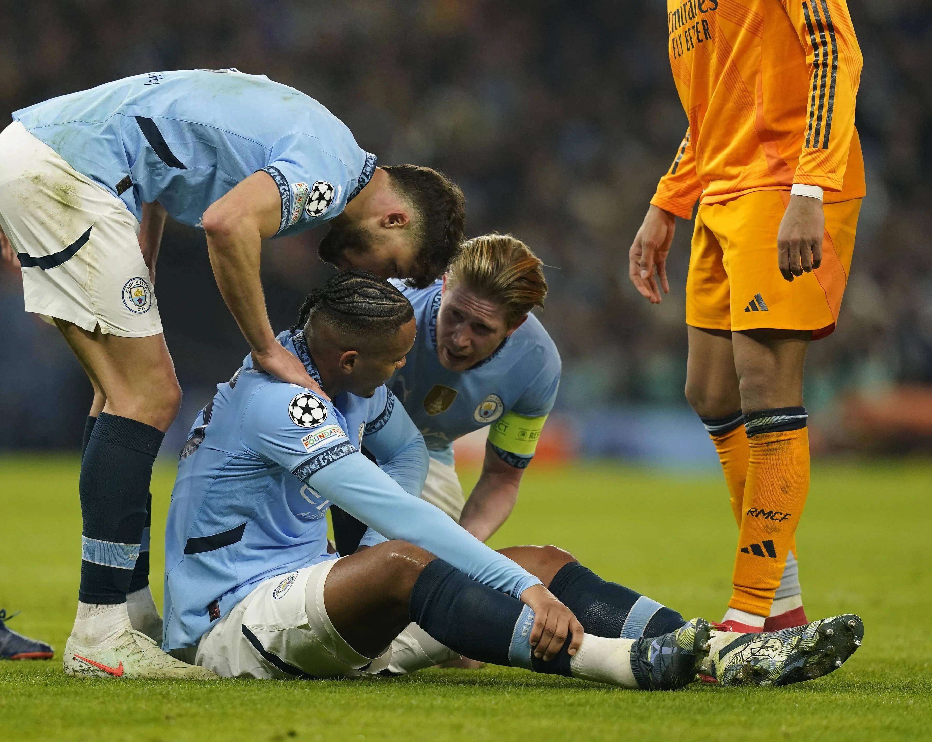 埃因霍温训练开放日，赛前内部沟通引欢呼，NBA季后赛在即，轮换策略成焦点的简单介绍-开云官方平台