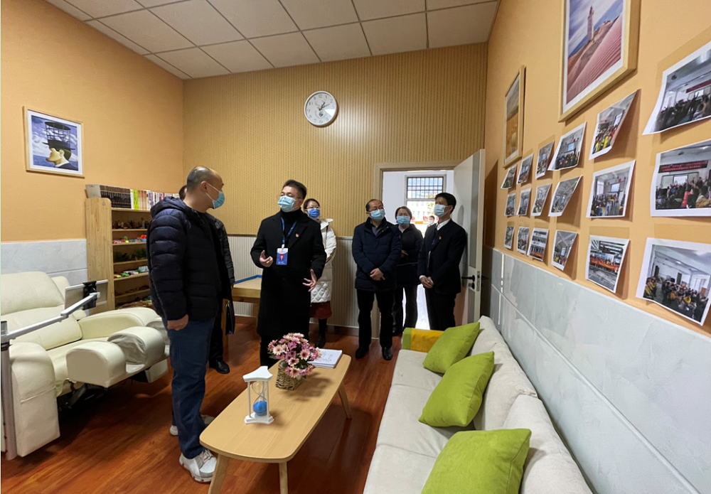 包含意大利杯今夜走向成谜；深圳男篮再遭质疑；媒体盛赞；医务组通报恢复的词条